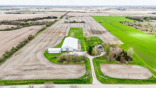 1935 E Offner Rd, Beecher, IL, 60401-3574 | Card Image