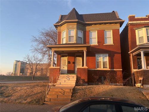 4579 Gibson Ave, Saint Louis, MO, 63110-1519 | Card Image