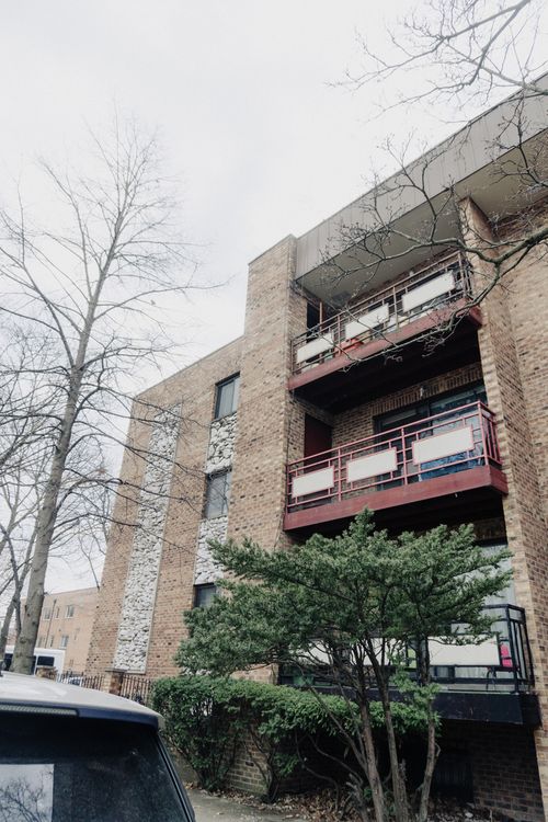 1w-6034 N Wolcott Ave, Chicago, IL, 60660-2365 | Card Image