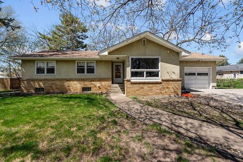 804 9th St, Farmington, MN, 55024-1410 | Card Image