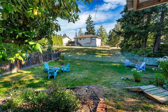 1867 Feltham Rd, House other with 2 bedrooms, 1 bathrooms and 1 parking in Saanich BC | Image 31