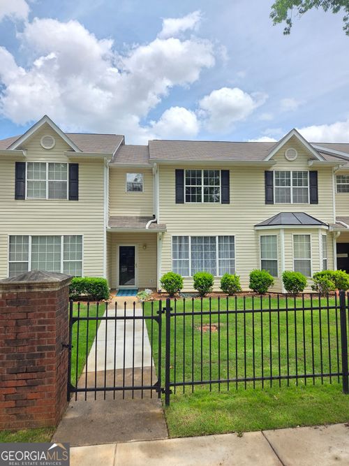 353 Smokewood Way, Newnan, GA, 30263-6727 | Card Image