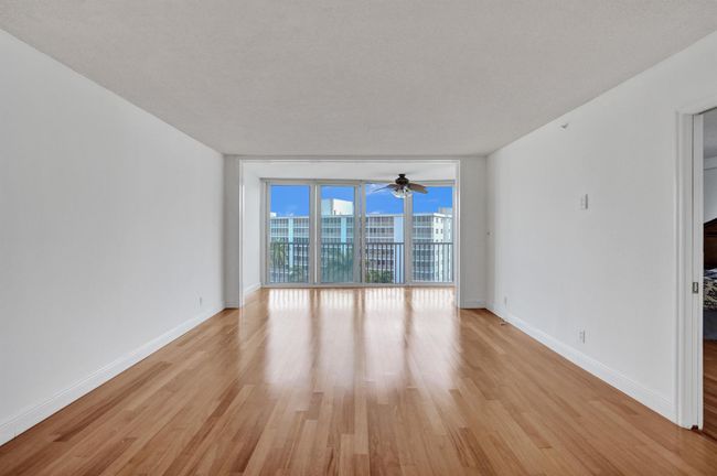 APT-918C - 3300 S Ocean Blvd, Condo with 2 bedrooms, 2 bathrooms and null parking in Highland Beach FL | Image 15