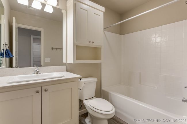 27623 109 Th St, House other with 3 bedrooms, 2 bathrooms and null parking in Coweta OK | Image 27