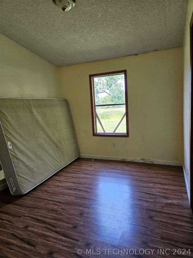 8953 N 490 Rd, House other with 3 bedrooms, 2 bathrooms and null parking in Tahlequah OK | Image 13