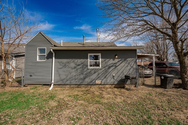 351 Barnes Ave, Home with 3 bedrooms, 2 bathrooms and null parking in Circleville OH | Image 16