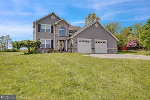 211 Kocher Rd, READING, PA, 19608-9018 | Card Image