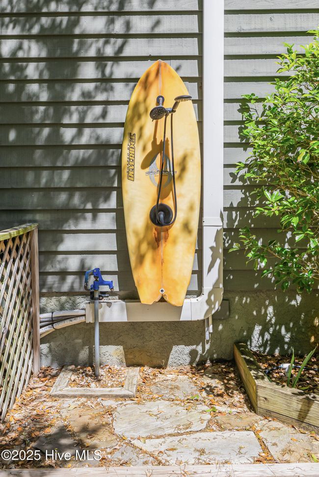 Outdoor Shower | Image 50