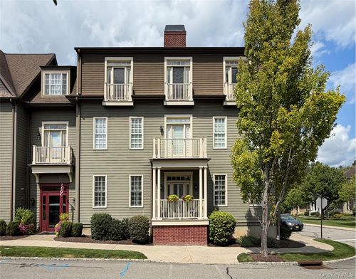 1-d-19 Cropsey St, Warwick, NY, 10990-3579 | Card Image