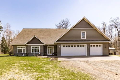 5760 Munger Shaw Rd, Saginaw, MN, 55779-9549 | Card Image