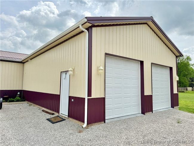 2 Car Garage | Image 19