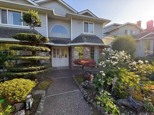 708 59th Ave W, Vancouver, BC, V6P1X6 | Card Image