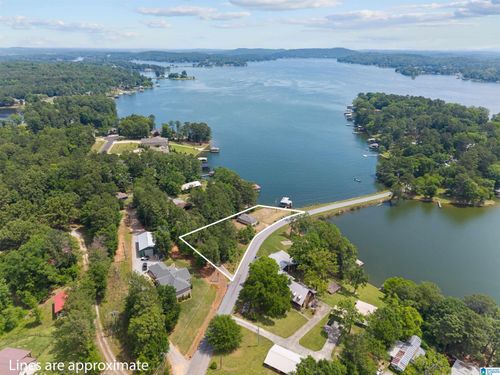 325 Treadwell Island Rd, VINCENT, AL, 35178-9048 | Card Image