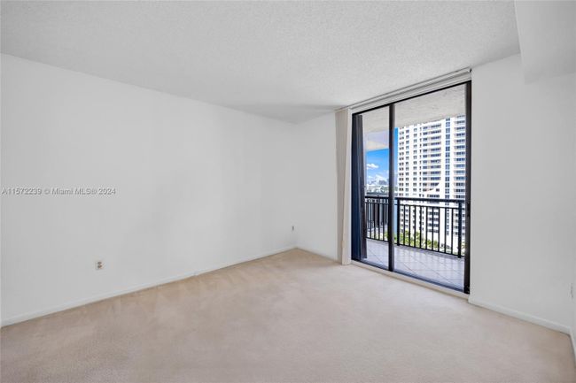APT-1816 - 540 Brickell Key Dr, Condo with 2 bedrooms, 2 bathrooms and null parking in Miami FL | Image 24