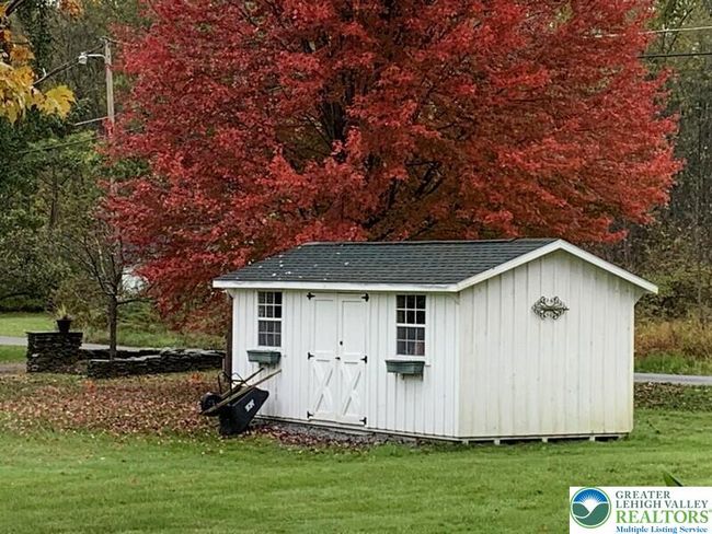 32 Shore Dr, House other with 2 bedrooms, 1 bathrooms and null parking in Tunkhannock PA | Image 24