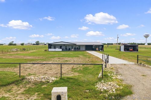 8608 Ward Ranch Road, Marietta, OK, 73448 | Card Image