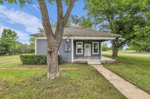 620 Washington St, McGregor, TX, 76657-1644 | Card Image
