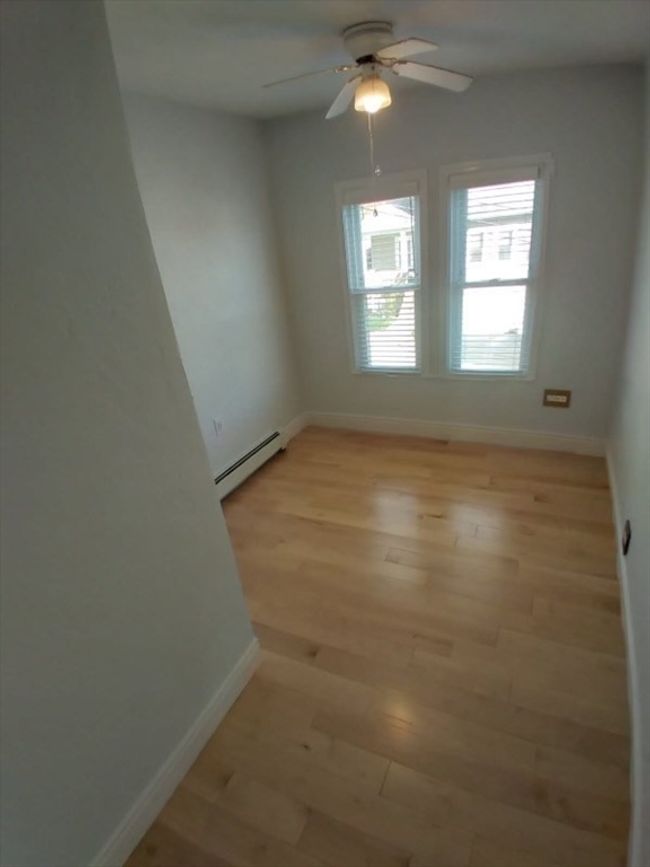14 Russell St, Home with 6 bedrooms, 2 bathrooms and 5 parking in Everett MA | Image 19