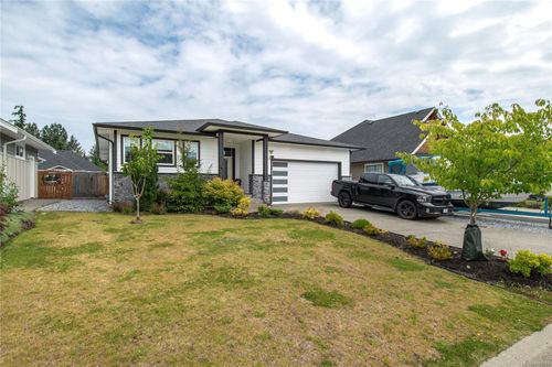 720 Sitka St, Campbell River, BC, V9H0E5 | Card Image