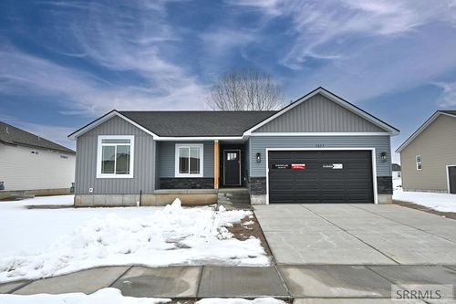 7057 Chapelle Avenue, Idaho Falls, ID, 83402 | Card Image