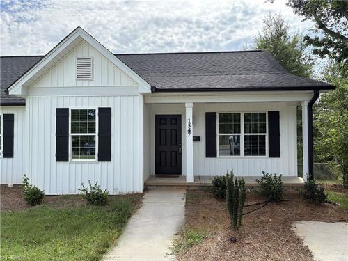 1547 Ebert St, Winston-Salem, NC, 27103-4804 | Card Image