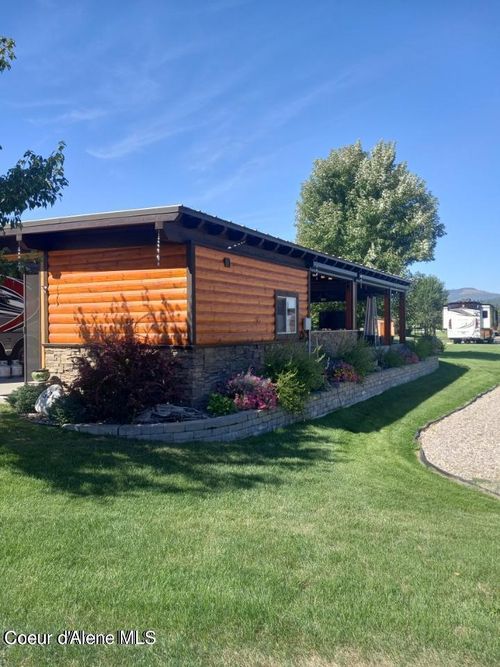 32 Bogie Ln, Blanchard, ID, 83804-8528 | Card Image