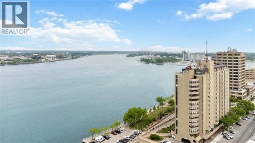 809-155 Front Street, Sarnia, ON, N7T7V5 | Card Image