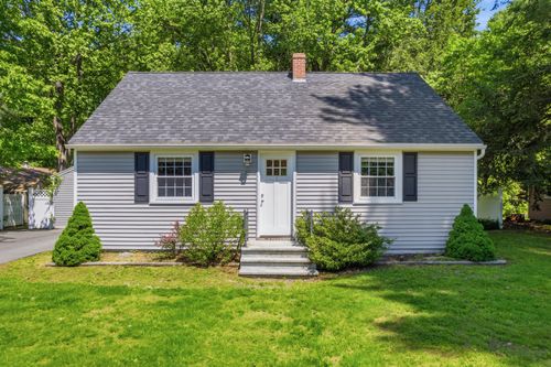 50 Hennessey Ave, Brunswick, ME, 04011-2838 | Card Image
