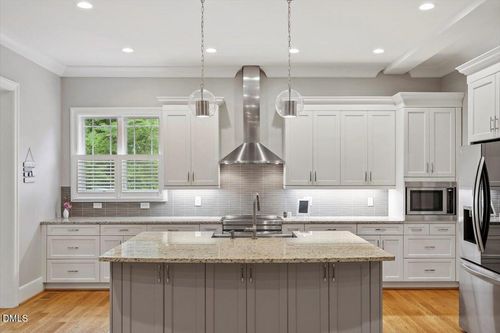 1103 Roosevelt Dr, Chapel Hill, NC, 27514-3238 | Card Image