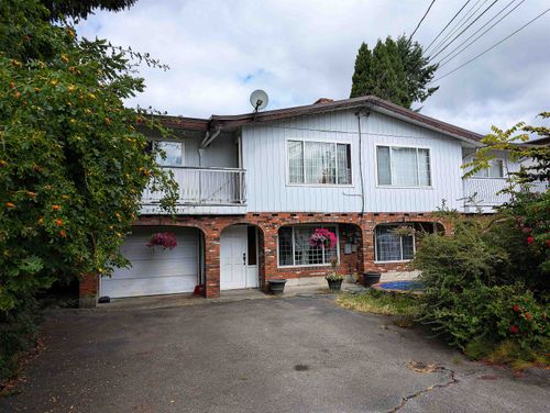 7479 Holly St, Burnaby, BC, V5E2C3 | Card Image