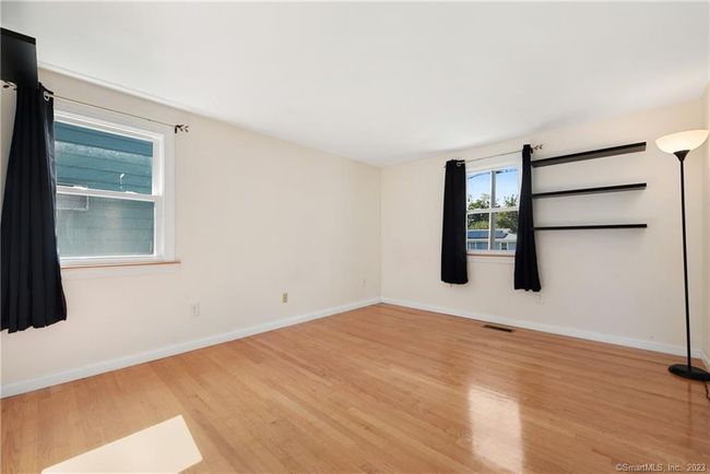 115 Mohawk Drive Ext, House other with 3 bedrooms, 2 bathrooms and 2 parking in West Haven CT | Image 11