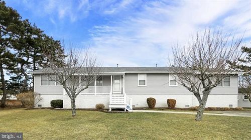 501 Sheridan Pl, Brigantine, NJ, 08203-2913 | Card Image