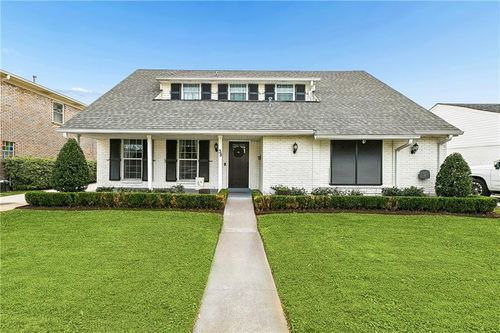 38 Antigua Dr, Kenner, LA, 70065-3501 | Card Image