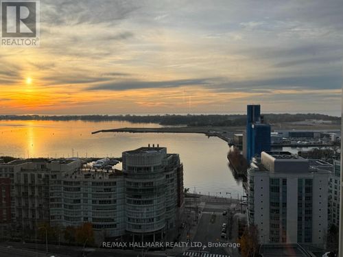 2208-75 Queens Wharf Road, Toronto (Waterfront Communities), ON, M5V0J8 | Card Image