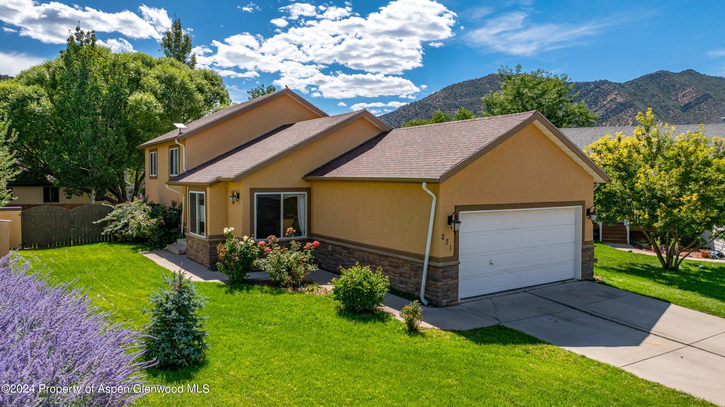 Mallow Ct, New Castle, CO 81647