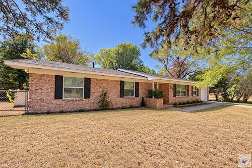 302 Redwater Road, Wake Village, TX, 75501 | Card Image