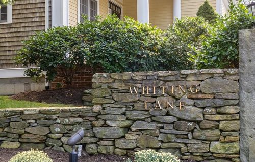 25-25 Whiting Ln, Hingham, MA, 02043-4019 | Card Image