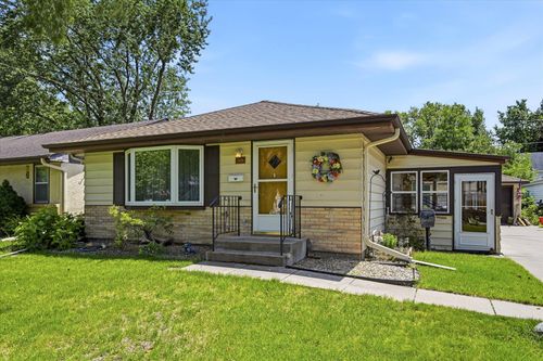 2126 Forest Dr Ne, Columbia Heights, MN, 55421-2013 | Card Image