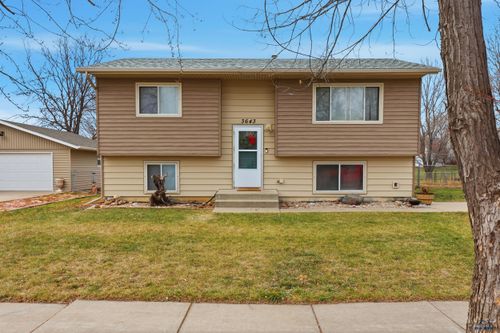 3643 Ivy Ave, Rapid City, SD, 57701-7547 | Card Image