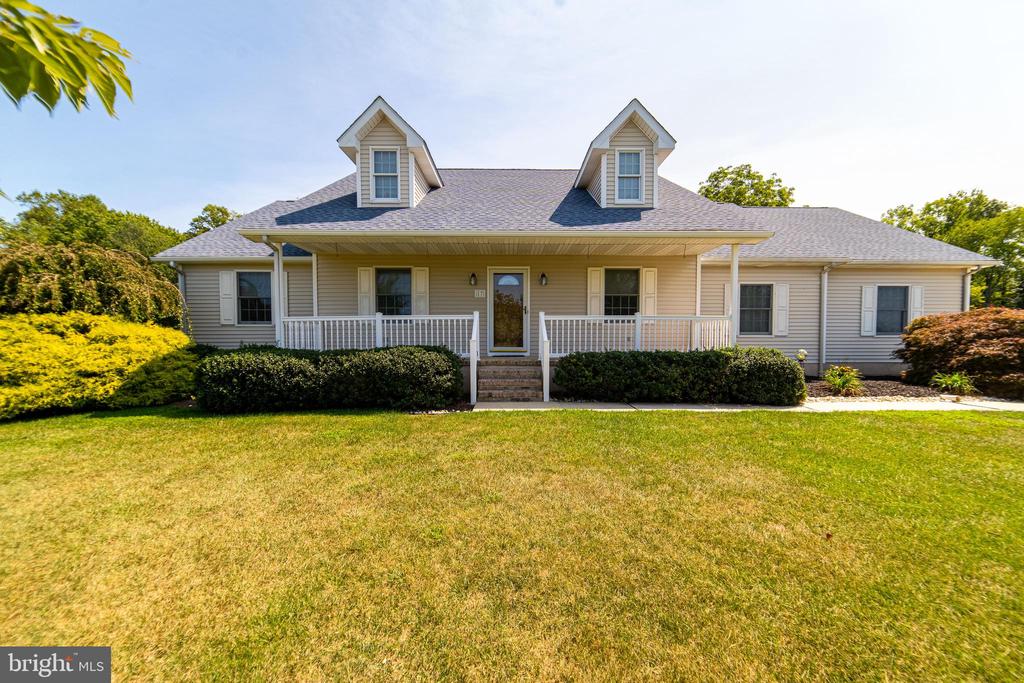Melissa Ln, Pilesgrove, NJ 08098