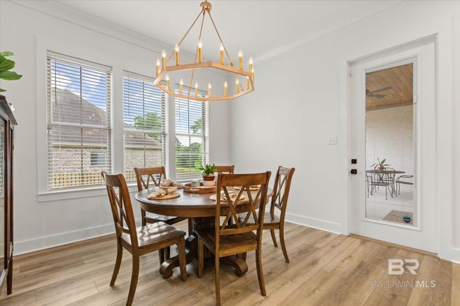 Dining Area | Image 12