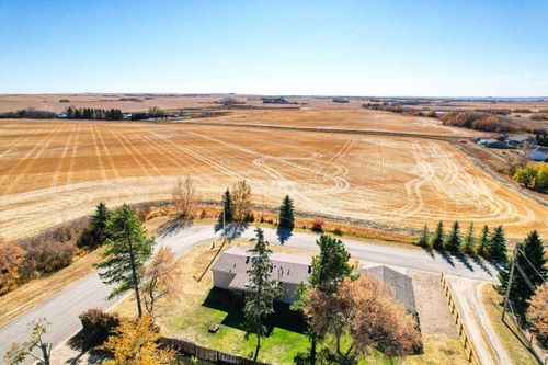 315 3 Ave, Torrington, AB, T0M2B0 | Card Image