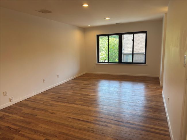 PRIMARY BEDROOM | Image 9