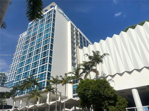 401-6801 Collins Ave, Miami Beach, FL, 33141-3243 | Card Image