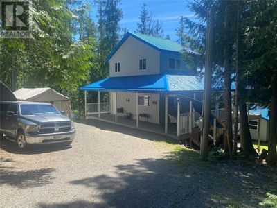 7316 Aspen Rd, House other with 4 bedrooms, 2 bathrooms and 4 parking in Anglemont BC | Image 1