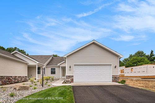4057 Eastbridge Circle, Stockbridge, MI, 49285 | Card Image