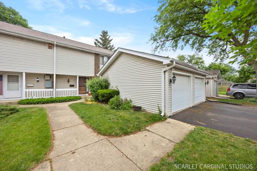 4S768 Pinehurst Dr, Naperville, IL, 60563-9172 | Card Image