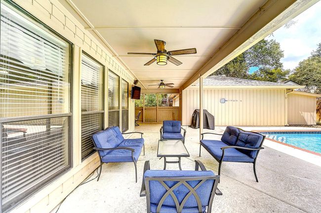 8111 Pine Green Ln, House other with 6 bedrooms, 4 bathrooms and 2 parking in Humble TX | Image 42
