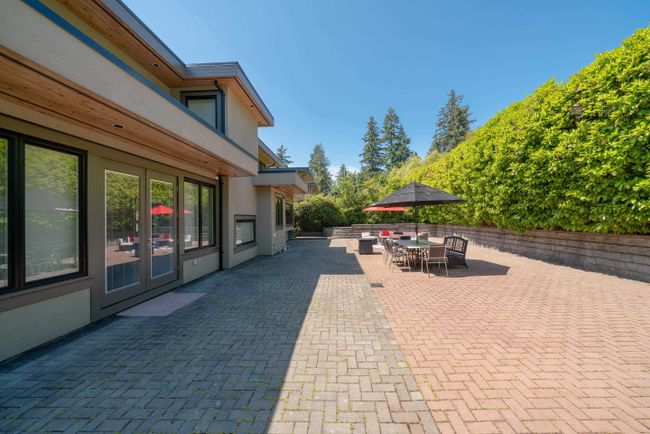 482 Genoa Crescent, House other with 6 bedrooms, 6 bathrooms and 4 parking in North Vancouver BC | Image 36
