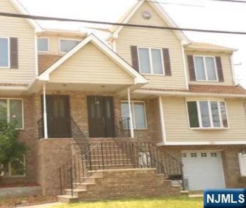 180 Myrtle Ave, Fort Lee, NJ, 07024-7829 | Card Image